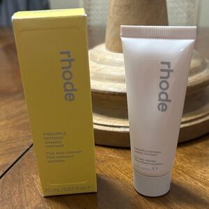 RHODE Pineapple Refresh Cleanser 0.67 fl oz